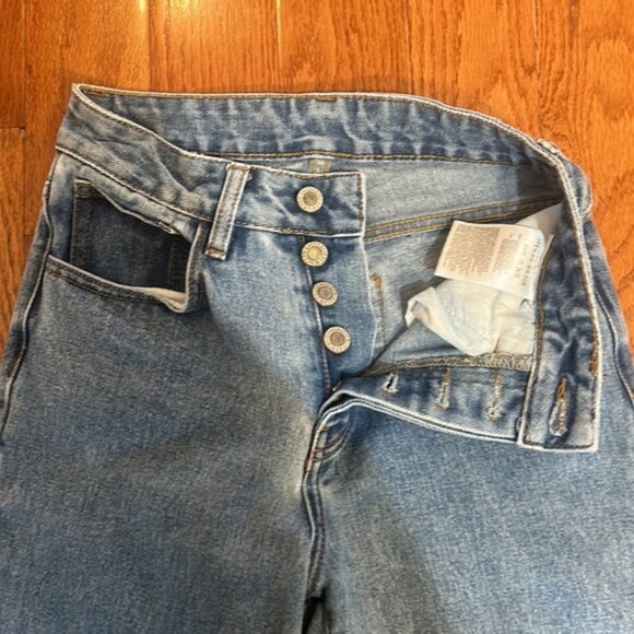 JOHN GALT FROM BRANDY MELVILLE LIGHT WASH DENIM JEANS BUTTONS CLOSURE SIZE XS - Picture 8 of 11